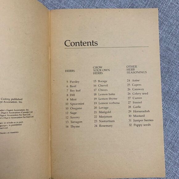 Vintage Readers Digest Cooking With Herbs Paperback Book - Picture 5 of 9